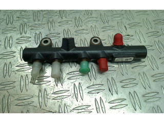 Топливная рампа 175215346r, 175215346R   Renault Clio IV   для двигателя K9K-638