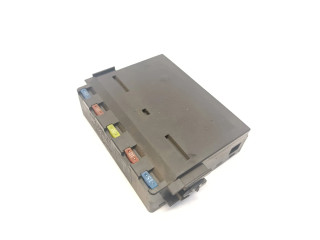 Блок предохранителей 8921130020 Lexus GS 300 350 430 450H