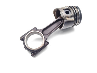  Поршень с шатуном D4204T D4204T  Volvo V50  