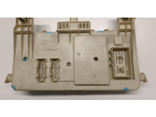 Блок предохранителей 31254903, 519096804 Volvo C30