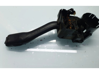 Руль Volkswagen Golf IV 1998 - 2005 года 8L0953513J, 202854ATW