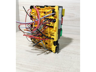 Блок предохранителей 9804846880, A006C801L2D5 Citroen C3 Aircross