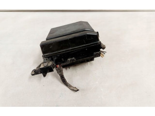 Ящик предохранителей (комплект) MR587807 Mitsubishi Endeavor