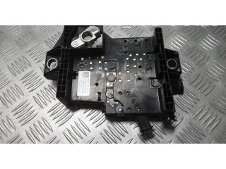 Блок предохранителей 32200334, 31473877 Volvo XC40