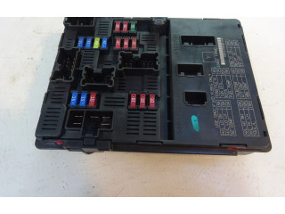 Pojistková skříňka Řídící jednotka BSM 284B71HR0C Nissan Micra C+C 2013