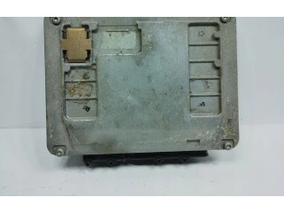 Блок управления двигателем ECU Skoda Fabia Mk2 (5J)