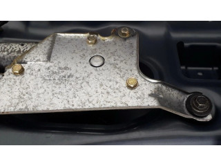 Моторчик заднего дворника Mitsubishi Carisma