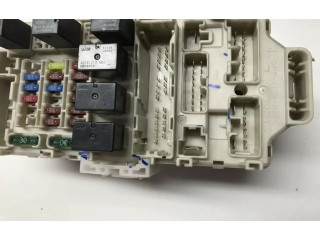 Блок предохранителей MR587873, 309181516   Mitsubishi Outlander    