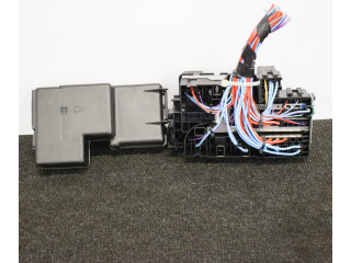 Блок предохранителей  31384034   Volvo XC90    