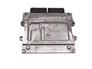 Блок управления двигателя 31452233   Volvo XC90