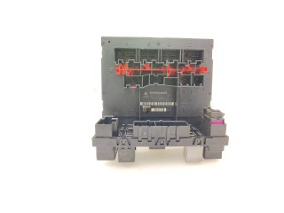 Блок комфорта 3C8937049D, F005V00744 Volkswagen Caddy