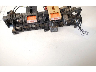 Pojistková skříňka 7h0937503, 7H0937503 Volkswagen Transporter - Caravelle T5 2009