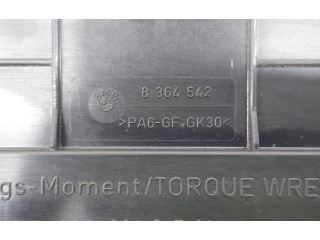 Блок предохранителей 8364542 BMW X3 E83