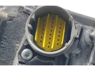 Pojistková skříňka Зеркало (управляемое электричеством)    Renault Espace IV 2002