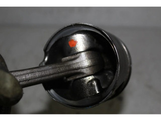 Поршень с шатуном 55280444 Alfa Romeo Giulietta