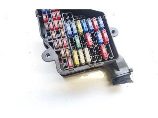 Блок предохранителей     Skoda Octavia Mk1 (1U)    