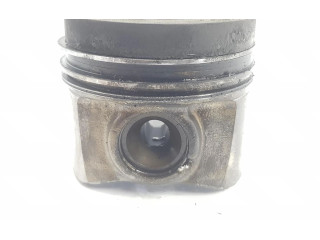 Píst 04L107065D, 1111AA   Skoda Superb B6 (3T)  pro naftový motor 1.6  