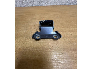 Передняя нижняя петля 1840 Lexus NX 2020