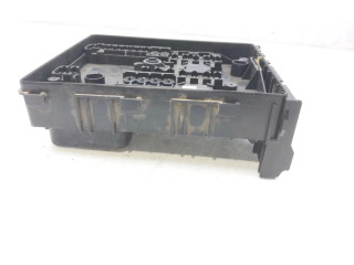 Блок предохранителей 1K1937503 Volkswagen Jetta V