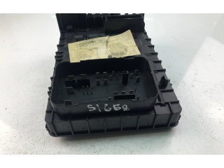 Блок предохранителей  1K0937125A   Volkswagen Touran I    