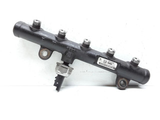 Топливная рампа 9658227880, 9681649580   Volvo V70  