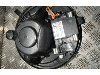 Вентилятор печки F011500045, 2468105382 Volkswagen Jetta V