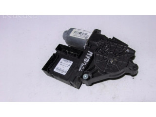 Передний двигатель механизма для подъема окон