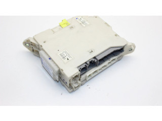 Pojistková skříňka 8273030631 Lexus GS 300 350 430 450H 2006