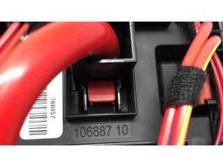 Pojistková skříňka 10688710 BMW 1 F20 F21 2011