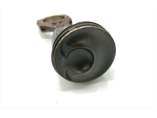  Поршень с шатуном    Volkswagen Golf VI  