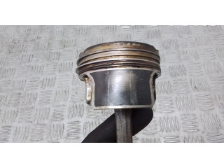 Поршень Kolben mit Pleuel 04ER Volkswagen Jetta USA