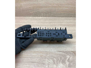 Блок предохранителей  8L0941822A, 896083000   Audi A3 S3 8L    