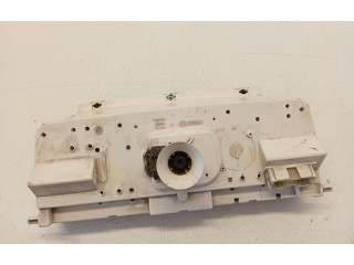 Панель приборов 81117621   Volkswagen PASSAT B3       