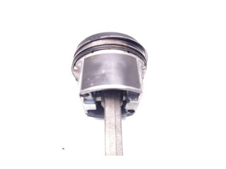 Píst EE20Z   Subaru Legacy    EE20Z 