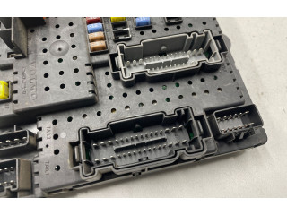 Блок предохранителей 8676391, 12217799 Volvo XC90