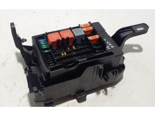 Pojistková skříňka A2239061202 Mercedes-Benz C W206 2021