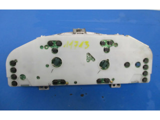 Панель приборов Mazda 323