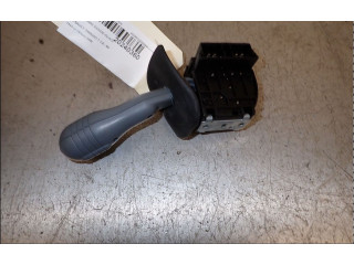 Ручка стеклоочистителей 7701054306 Renault Twingo I