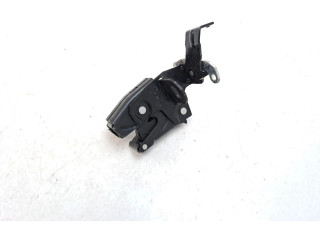 Zámek zadních dveří 7H0827161A Volkswagen Caddy 2011