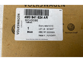   Pojistková skříňka 4M0941824AR   Volkswagen Touareg III 2022