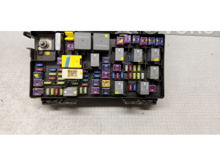 Блок предохранителей  68089320AD, WK032040I3   Jeep Grand Cherokee    