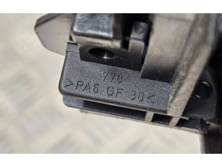 Zámek zadních dveří Opel Zafira A 2005