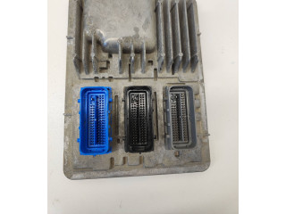 Блок управления двигателя 12697902, 811839393   Chevrolet Camaro