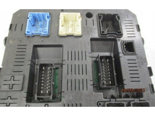 Pojistková skříňka Peugeot RCZ 2014