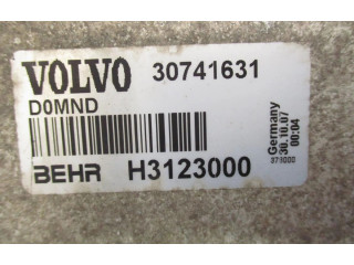 Интеркулер  30741631   Volvo C30 