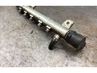 Vstřikovací lišta 55200266, 022931L2 Opel Zafira B