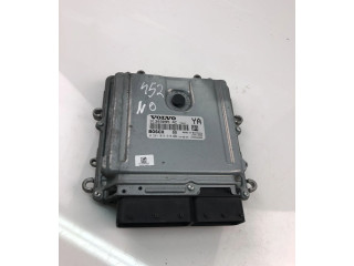 Блок управления двигателем Блок управления 31303095AC, 0281016616   Volvo V70