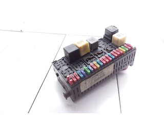 Блок предохранителей 6K9937025P, 357937039 Volkswagen Caddy