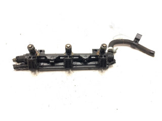 Топливная рампа 03E133320A   Skoda Fabia Mk1 (6Y)  