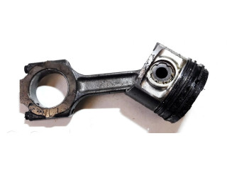 Píst Alfa Romeo 156 pro naftový motor 2.4